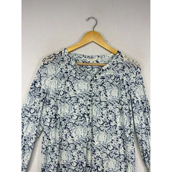 Boho Lucky Brand Womens Medium Blue White Paisley Button Front Long Sleeve Top - Picture 7 of 10
